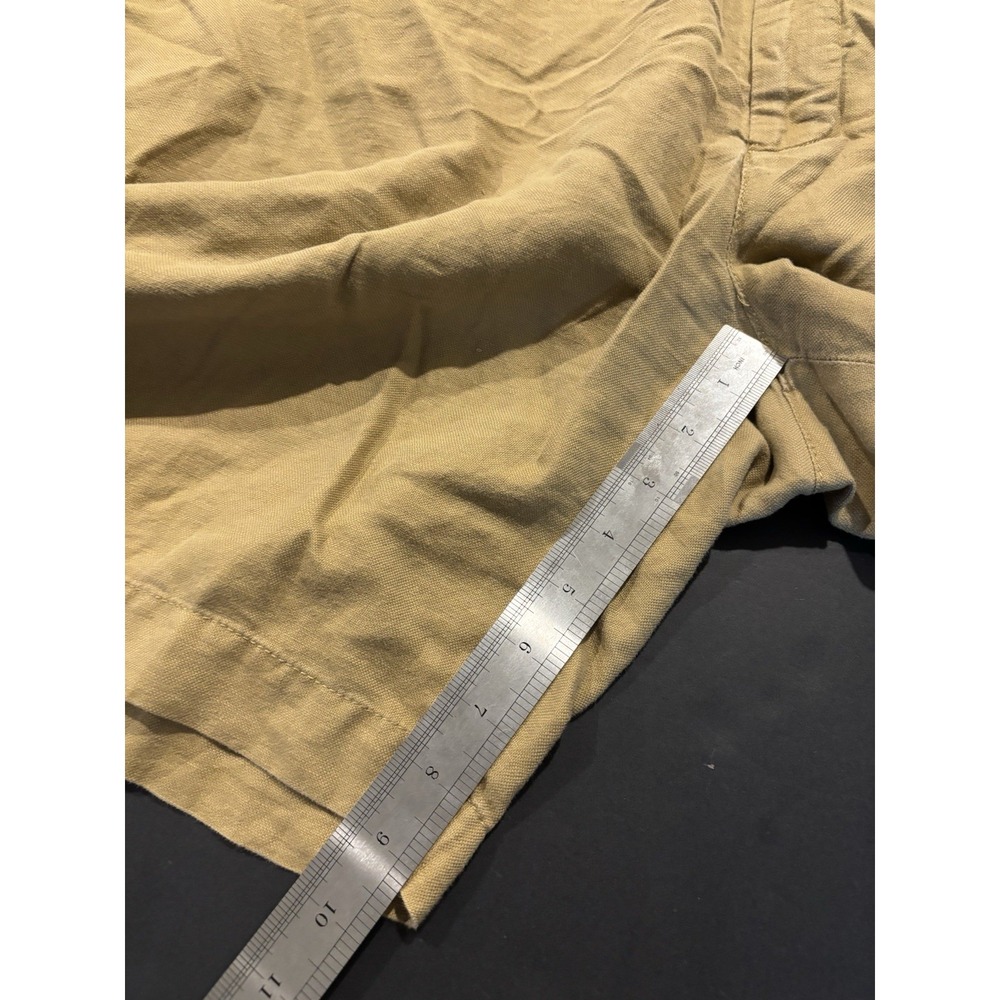 Roundtree And Yorke Casuals - Men's Khaki Shorts - Size 42W - Picture 10 of 11